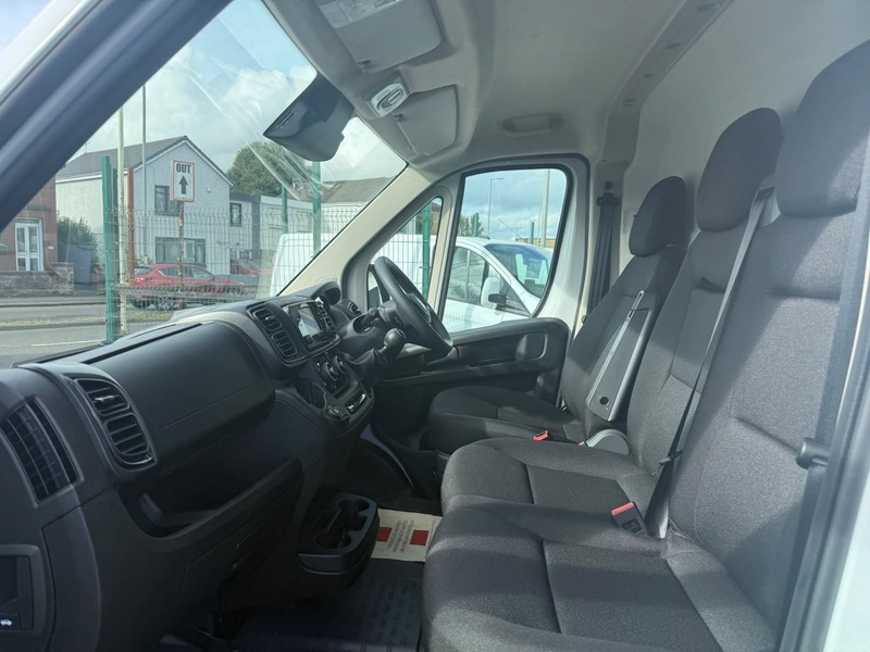 Vauxhall 2.2 CDTi 3500 BiTurbo Prime Panel Van 5dr Diesel Manual L3 H2 Euro 6 (s/s) (140 ps)