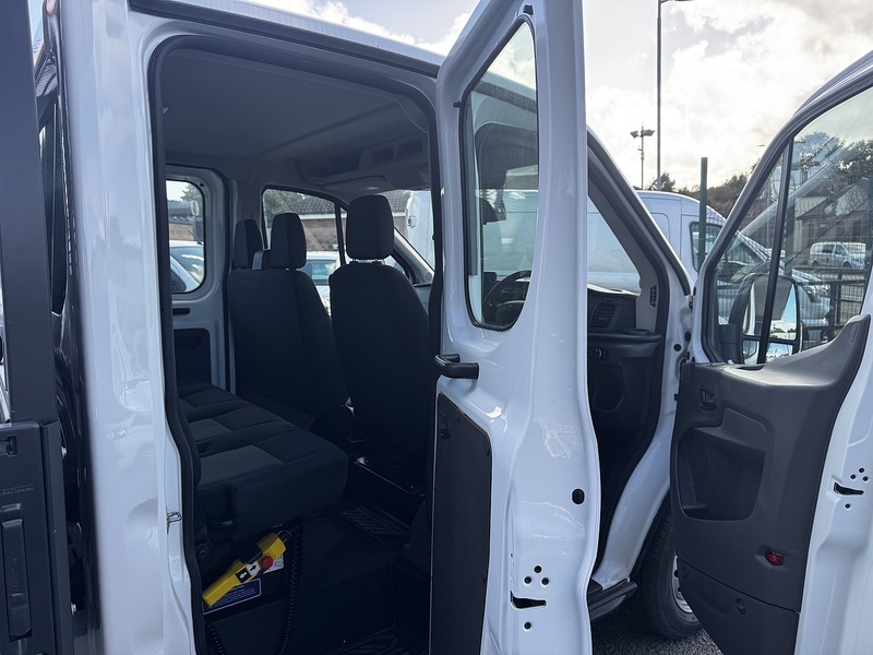 Ford 2.0 350 EcoBlue Leader Chassis Double Cab 4dr Diesel Manual RWD L3 Euro 6 (s/s) (130 ps)