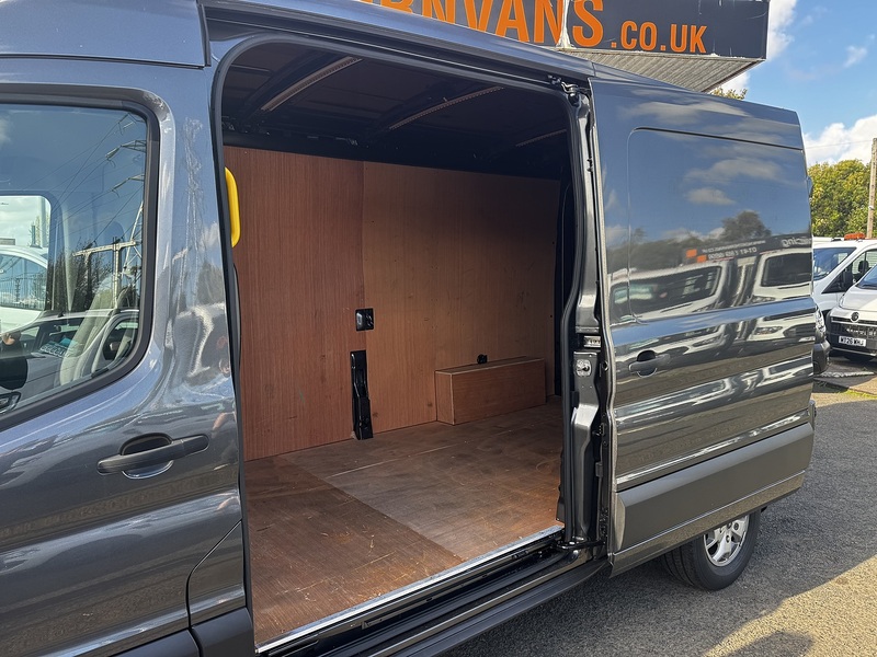 Ford 2.0 350 EcoBlue Limited Panel Van 5dr Diesel Auto FWD L3 H2 Euro 6 (s/s) (130 ps)