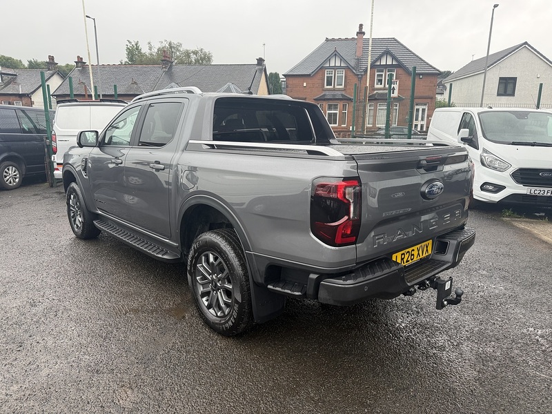 Ford 2.0 TD EcoBlue Wildtrak Pickup Double Cab 4dr Diesel Auto 4WD Euro 6 (s/s) (205 ps)