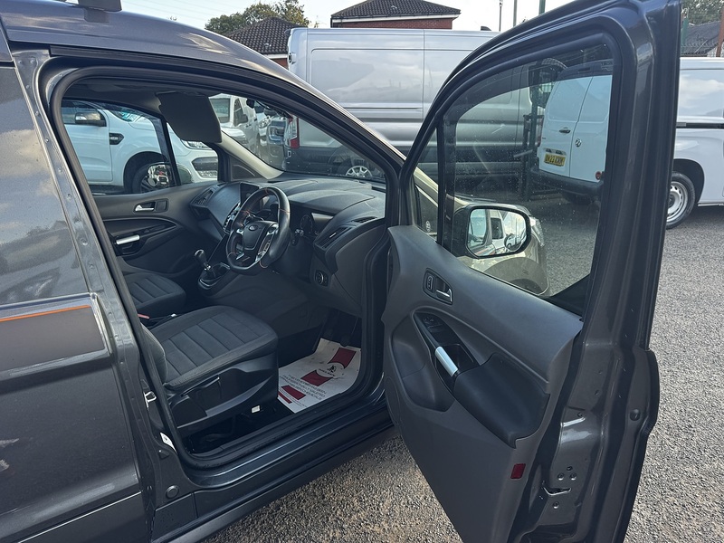Ford 1.5 200 EcoBlue Limited Panel Van 5dr Diesel Manual L1 Euro 6 (s/s) (120 ps)
