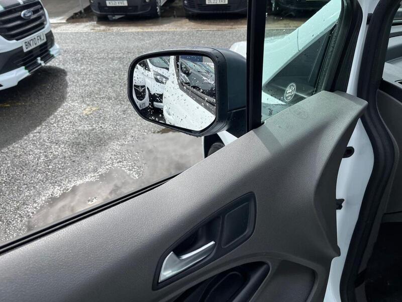 FORD TRANSIT CONNECT 1.5 200 EcoBlue Limited Panel Van 5dr Diesel Manual L1 Euro 6 (s/s) (120 ps) Panel Van - U14849