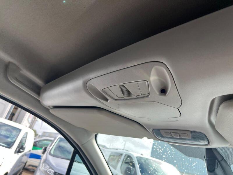 FORD TRANSIT CONNECT 1.5 200 EcoBlue Limited Panel Van 5dr Diesel Manual L1 Euro 6 (s/s) (120 ps) Panel Van - U14849