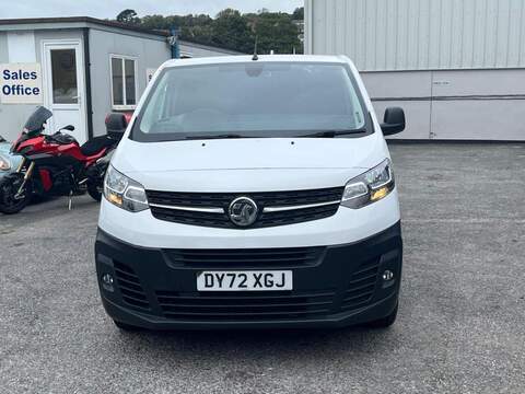 VAUXHALL VIVARO 1.5 Turbo D 2900 Dynamic Panel Van 6dr Diesel Manual L2 H1 Euro 6 (s/s) (100 ps) - U14899