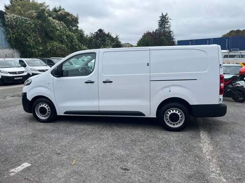 VAUXHALL VIVARO 1.5 Turbo D 2900 Dynamic Panel Van 6dr Diesel Manual L2 H1 Euro 6 (s/s) (100 ps) - U14899