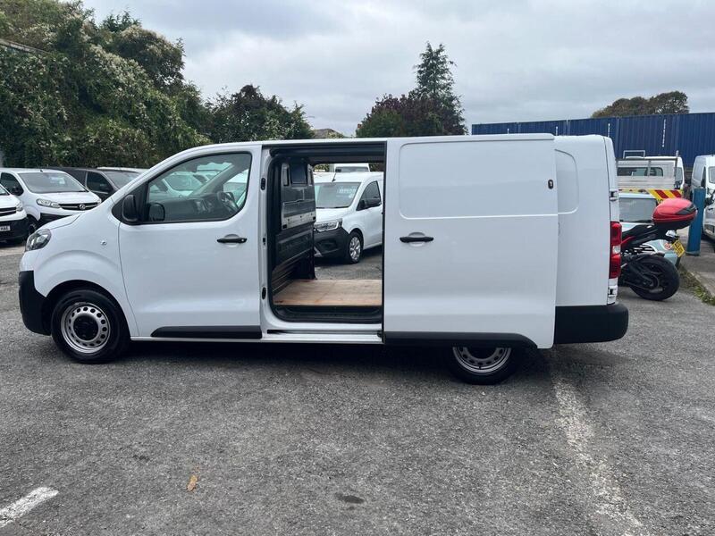 VAUXHALL VIVARO 1.5 Turbo D 2900 Dynamic Panel Van 6dr Diesel Manual L2 H1 Euro 6 (s/s) (100 ps) - U14899