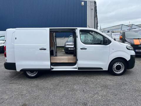 VAUXHALL VIVARO 1.5 Turbo D 2900 Dynamic Panel Van 6dr Diesel Manual L2 H1 Euro 6 (s/s) (100 ps) - U14899