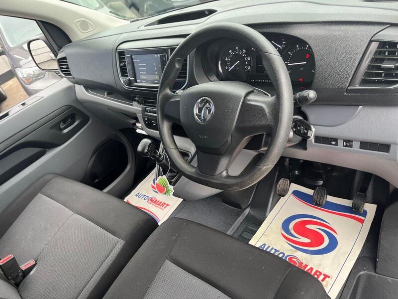 VAUXHALL VIVARO 1.5 Turbo D 2900 Dynamic Panel Van 6dr Diesel Manual L2 H1 Euro 6 (s/s) (100 ps) - U14899