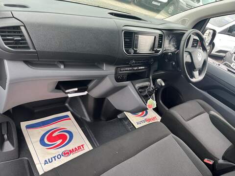 VAUXHALL VIVARO 1.5 Turbo D 2900 Dynamic Panel Van 6dr Diesel Manual L2 H1 Euro 6 (s/s) (100 ps) - U14899