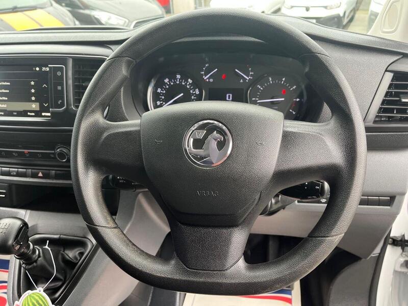 VAUXHALL VIVARO 1.5 Turbo D 2900 Dynamic Panel Van 6dr Diesel Manual L2 H1 Euro 6 (s/s) (100 ps) - U14899