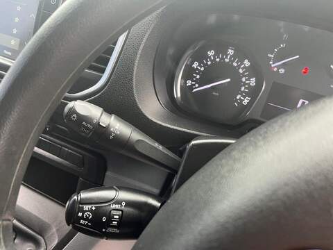 VAUXHALL VIVARO 1.5 Turbo D 2900 Dynamic Panel Van 6dr Diesel Manual L2 H1 Euro 6 (s/s) (100 ps) - U14899
