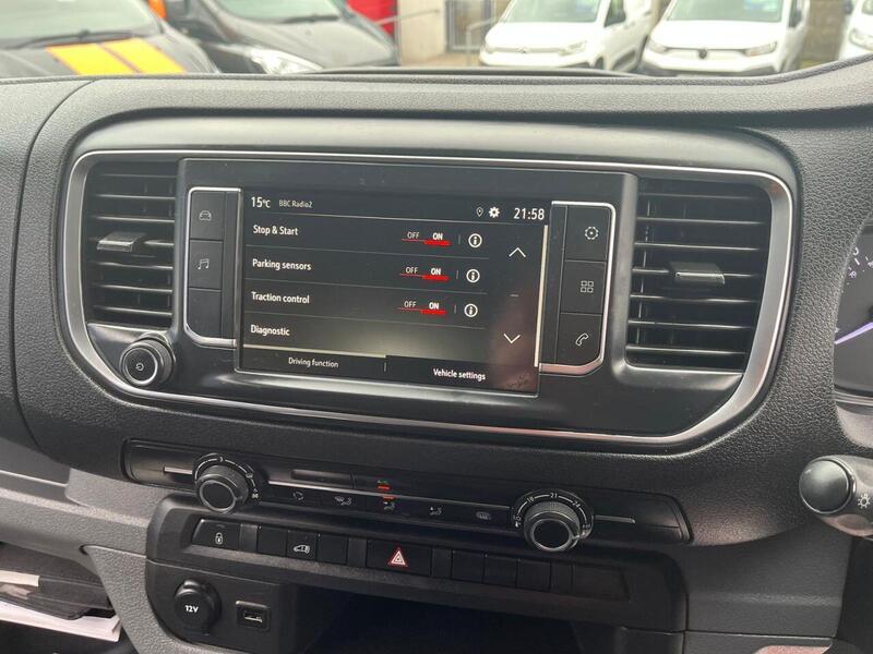 VAUXHALL VIVARO 1.5 Turbo D 2900 Dynamic Panel Van 6dr Diesel Manual L2 H1 Euro 6 (s/s) (100 ps) - U14899