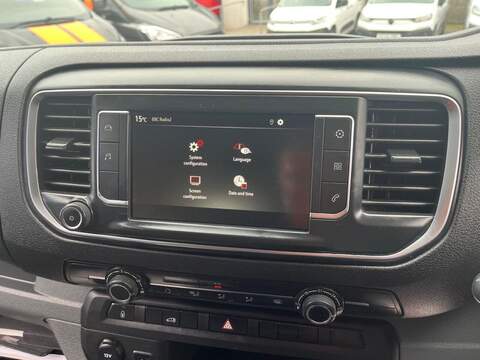 VAUXHALL VIVARO 1.5 Turbo D 2900 Dynamic Panel Van 6dr Diesel Manual L2 H1 Euro 6 (s/s) (100 ps) - U14899