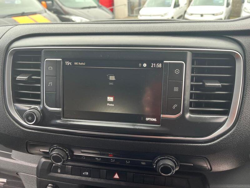 VAUXHALL VIVARO 1.5 Turbo D 2900 Dynamic Panel Van 6dr Diesel Manual L2 H1 Euro 6 (s/s) (100 ps) - U14899