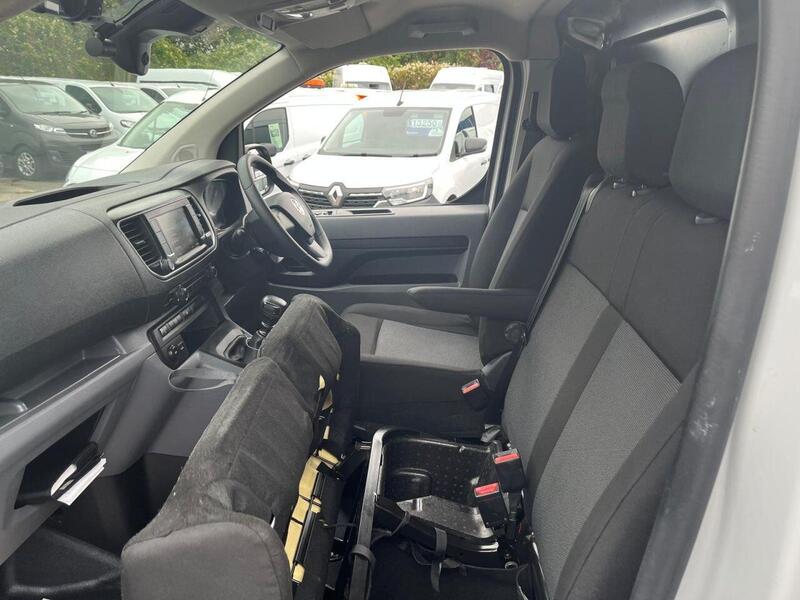VAUXHALL VIVARO 1.5 Turbo D 2900 Dynamic Panel Van 6dr Diesel Manual L2 H1 Euro 6 (s/s) (100 ps) - U14899