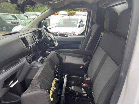 VAUXHALL VIVARO 1.5 Turbo D 2900 Dynamic Panel Van 6dr Diesel Manual L2 H1 Euro 6 (s/s) (100 ps) - U14899
