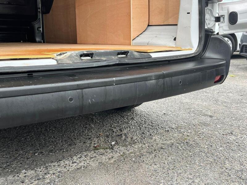 VAUXHALL VIVARO 1.5 Turbo D 2900 Dynamic Panel Van 6dr Diesel Manual L2 H1 Euro 6 (s/s) (100 ps) - U14899