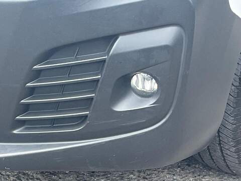 VAUXHALL VIVARO 1.5 Turbo D 2900 Dynamic Panel Van 6dr Diesel Manual L2 H1 Euro 6 (s/s) (100 ps) - U14899