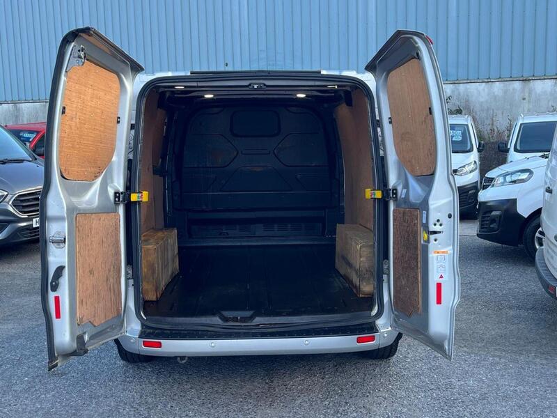 FORD TRANSIT CUSTOM 2.0 280 EcoBlue Limited Panel Van 5dr Diesel Manual L1 H1 Euro 6 (s/s) (130 ps) - U14902