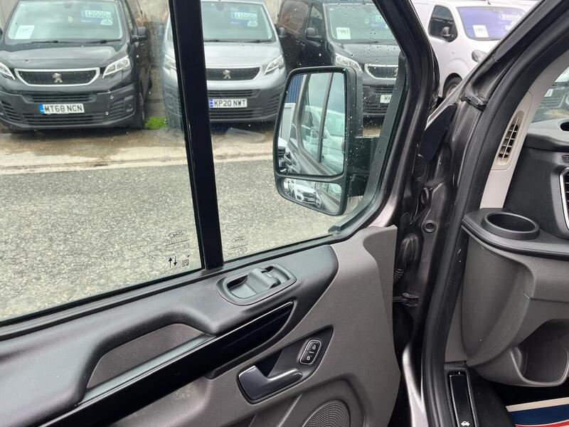 Ford Transit Custom 300 EcoBlue Limited - U14990