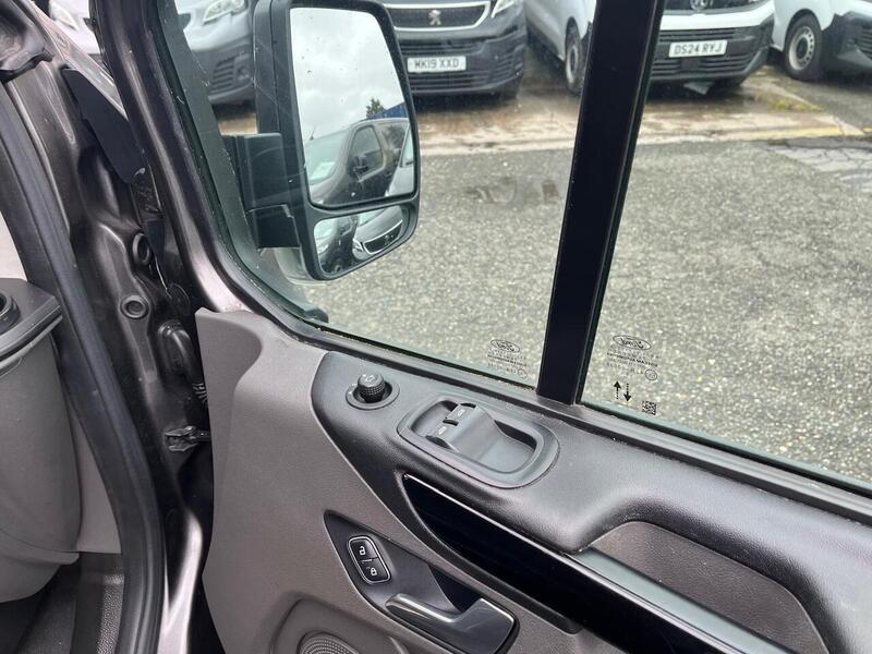 Ford Transit Custom 300 EcoBlue Limited - U14990