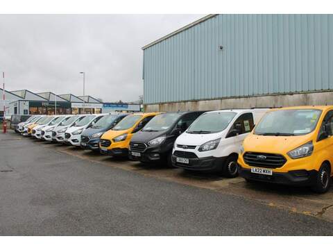 FORD TRANSIT CUSTOM 2.0 280 EcoBlue Limited Panel Van 5dr Diesel Manual L1 H2 Euro 6 (s/s) (130 ps) - U15015