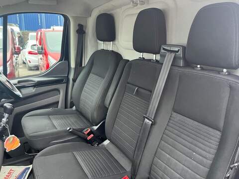 FORD TRANSIT CUSTOM 2.0 280 EcoBlue Limited Panel Van 5dr Diesel Manual L1 H2 Euro 6 (s/s) (130 ps) - U15015