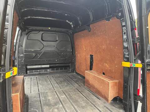 FORD TRANSIT CUSTOM 2.0 280 EcoBlue Limited Panel Van 5dr Diesel Manual L1 H2 Euro 6 (s/s) (130 ps) - U15015