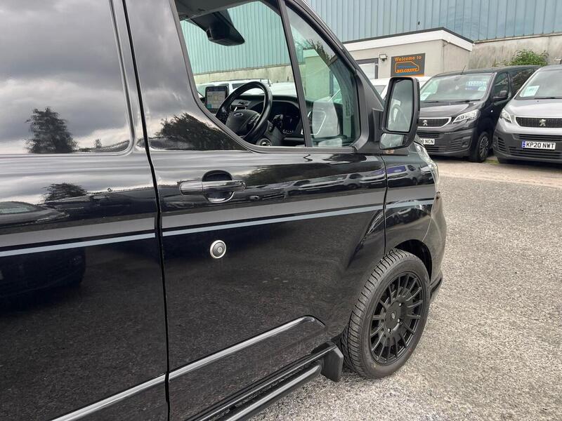 FORD TRANSIT CUSTOM 2.0 280 EcoBlue Limited Panel Van 5dr Diesel Manual L1 H2 Euro 6 (s/s) (130 ps) - U15015