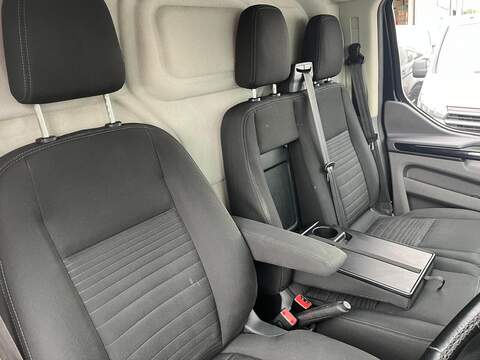 FORD TRANSIT CUSTOM 2.0 280 EcoBlue Limited Panel Van 5dr Diesel Manual L1 H2 Euro 6 (s/s) (130 ps) - U15015