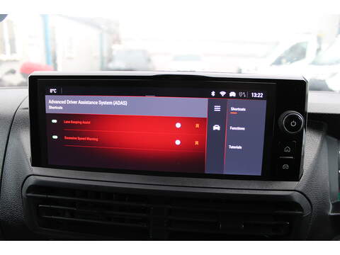Vauxhall Vivaro Turbo D Prime - U15034