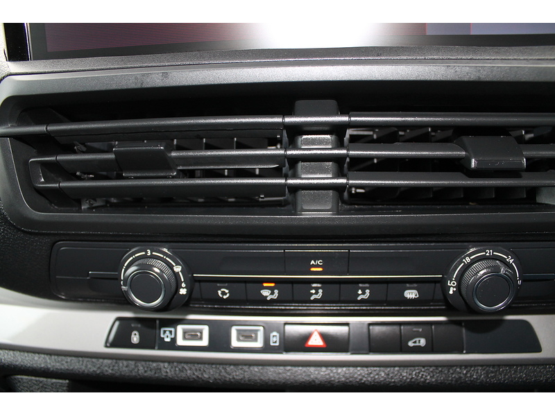 Vauxhall Vivaro Turbo D Prime - U15034