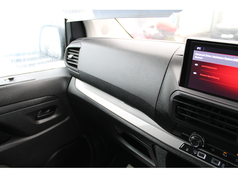Vauxhall Vivaro Turbo D Prime - U15034