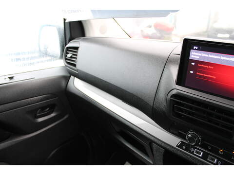 Vauxhall Vivaro Turbo D Prime - U15034