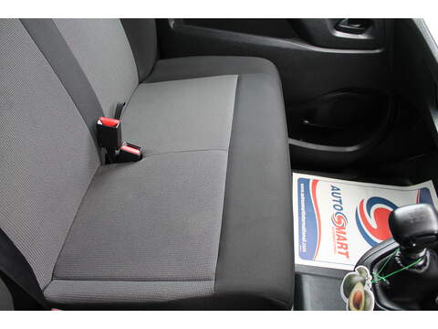 Vauxhall Vivaro Turbo D Prime - U15034