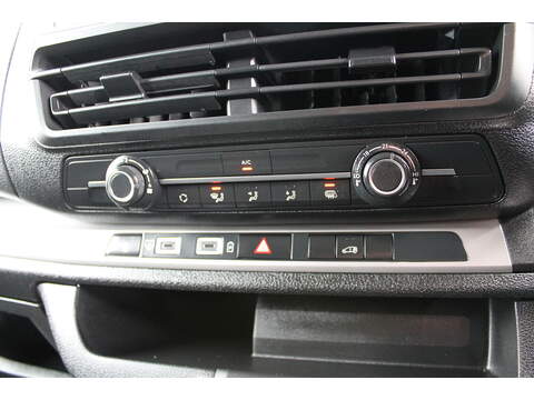 Vauxhall Vivaro Turbo D Prime - U15034