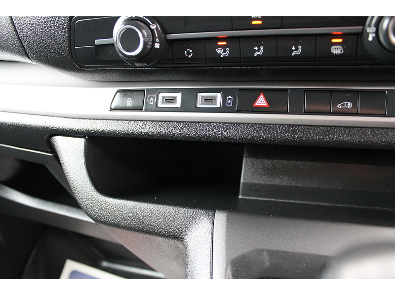 Vauxhall Vivaro Turbo D Prime - U15034