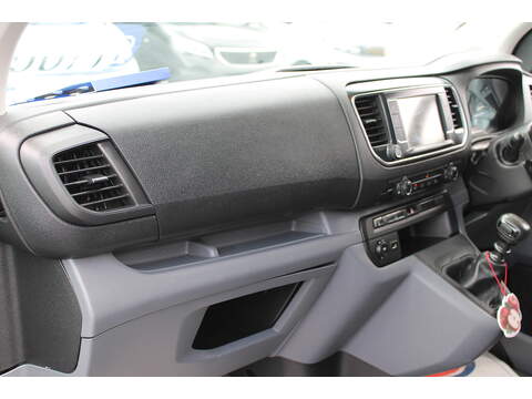 Peugeot Expert BlueHDi 1200 Professional - U15038