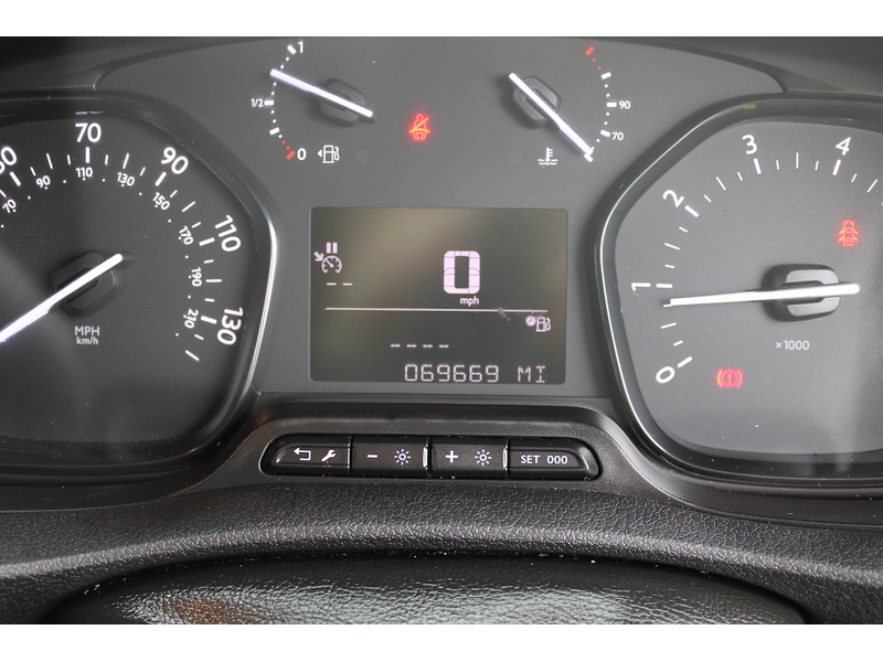 Peugeot Expert BlueHDi 1200 Professional - U15038