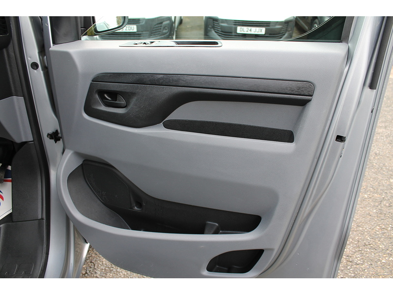 Peugeot Expert BlueHDi 1200 Professional - U15038