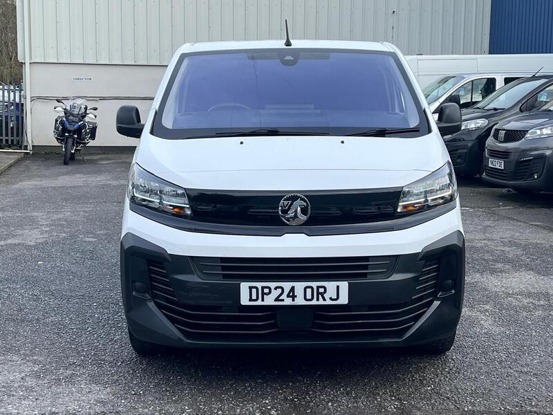 Vauxhall Vivaro Turbo D Prime - U15044