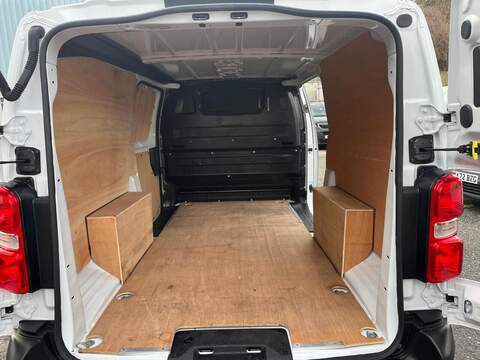 Vauxhall Vivaro Turbo D Prime - U15044