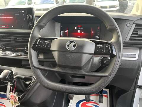 Vauxhall Vivaro Turbo D Prime - U15044