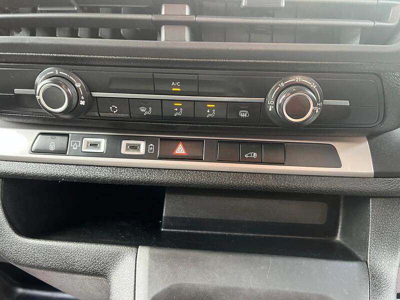 Vauxhall Vivaro Turbo D Prime - U15044