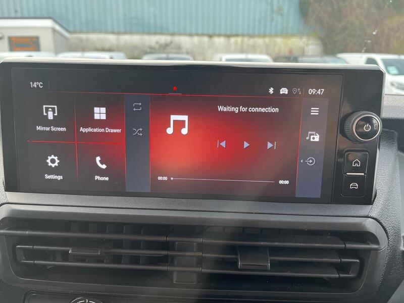 Vauxhall Vivaro Turbo D Prime - U15044
