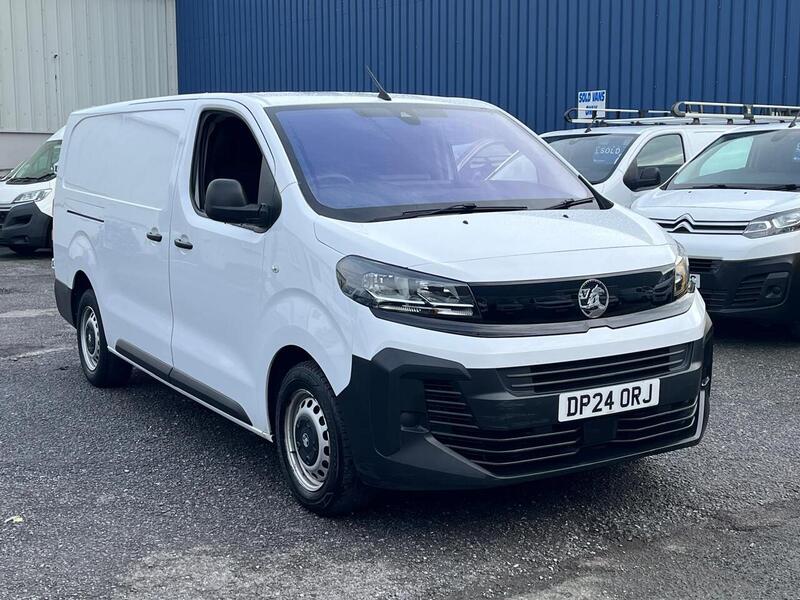 Vauxhall Vivaro Turbo D Prime - U15044