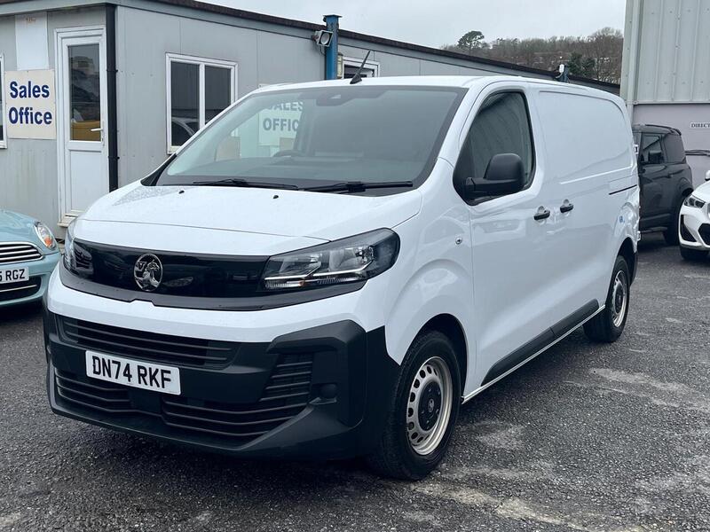 Vauxhall Vivaro Turbo D Prime - U15045