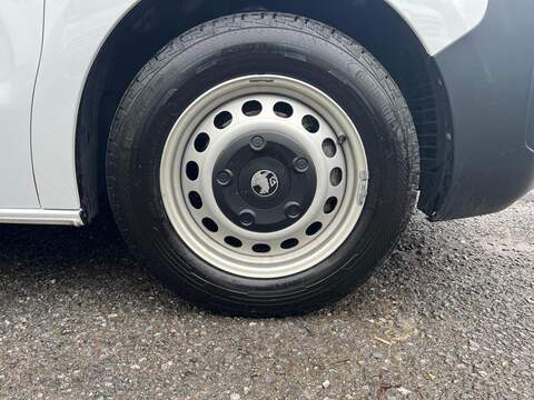 Vauxhall Vivaro Turbo D Prime - U15045
