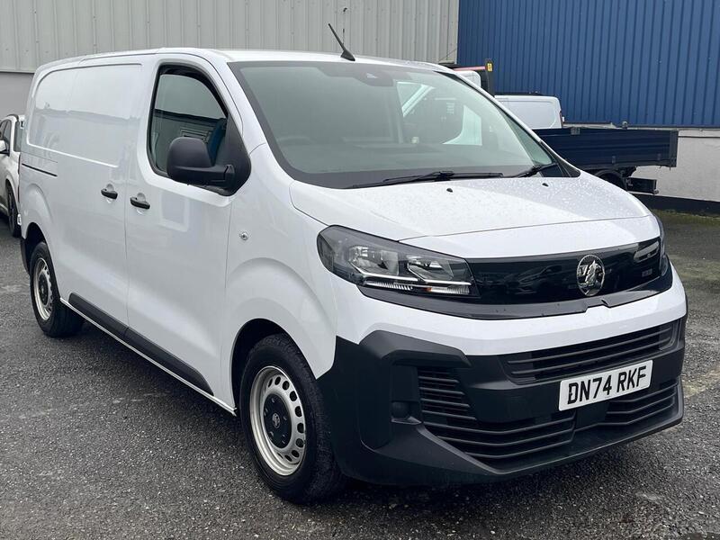Vauxhall Vivaro Turbo D Prime - U15045