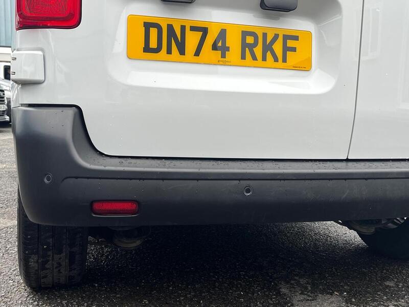 Vauxhall Vivaro Turbo D Prime - U15045